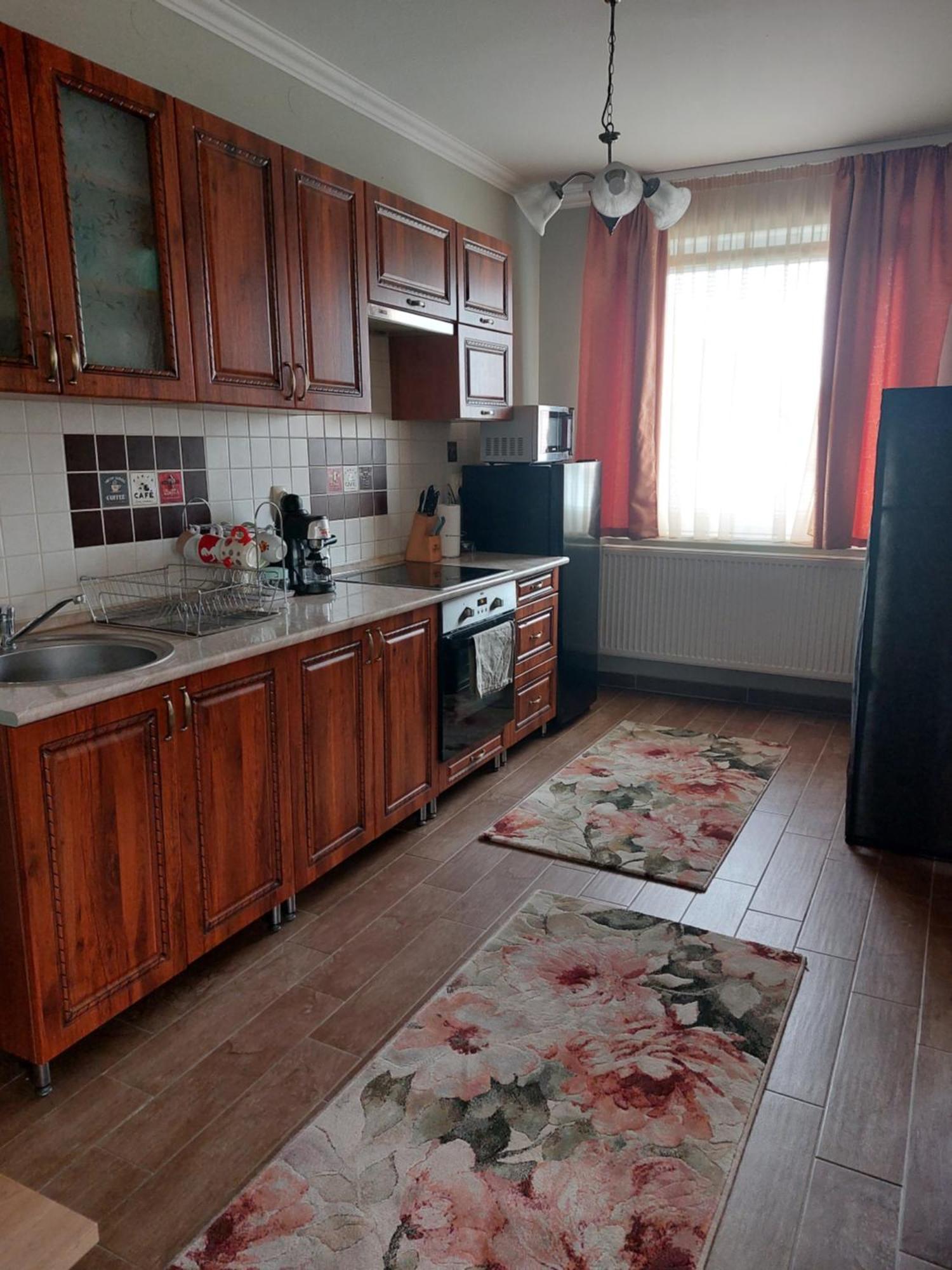 Akacvirag Airport Vendeghaz Apartment Debrecen Ngoại thất bức ảnh
