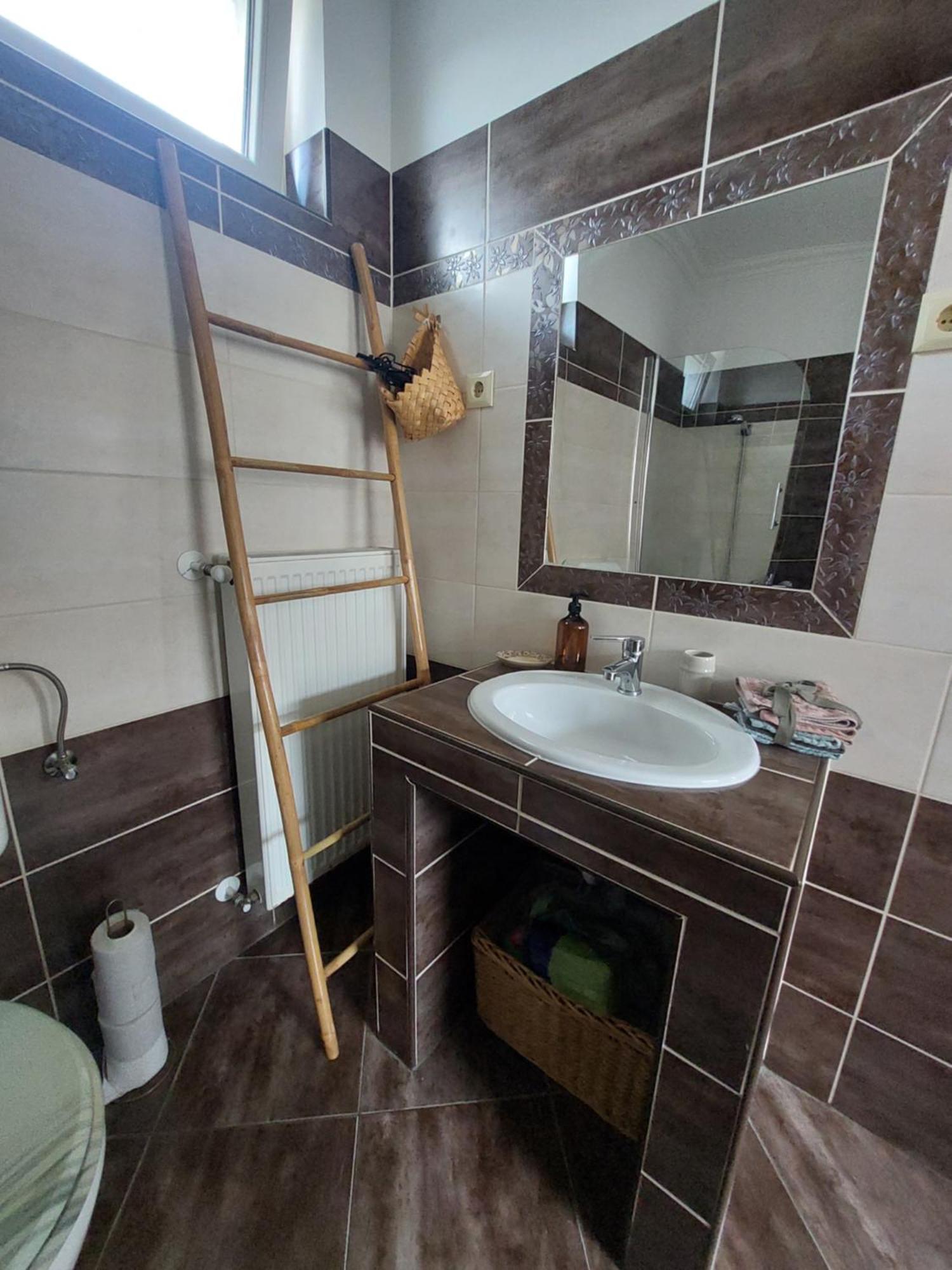 Akacvirag Airport Vendeghaz Apartment Debrecen Ngoại thất bức ảnh